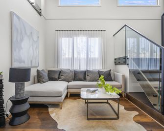 Werribee Luxe Home Family 6Bed Netflix - Werribee - Olohuone