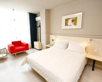 Jinjiang Inn Qingdao Cangkou Park - צ'ינגדאו - חדר שינה