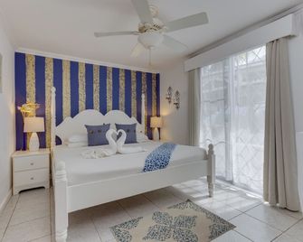 فيلا بوسكاردي - مدينة بليز - غرفة نوم