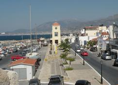 In the narrow streets of the old town, family-friendly, close to the beach - Ierapetra - Extérieur