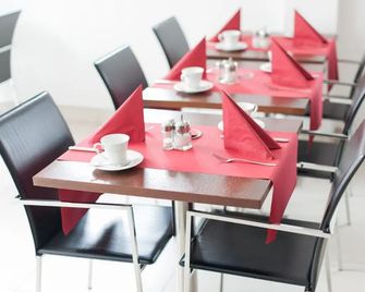 Hotel Am Burgmannshof - Wunstorf - Restaurant