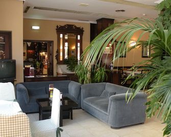 Gran Hotel Paraiso - יאנס - טרקלין