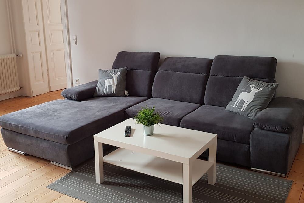 Ferienwohnung Hufelandstern bis 7 Personen - mit E-Ladesäule! - Bad Wildungen - Вітальня