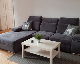 Ferienwohnung Hufelandstern bis 7 Personen - mit E-Ladesäule! - Bad Wildungen - Obývací pokoj