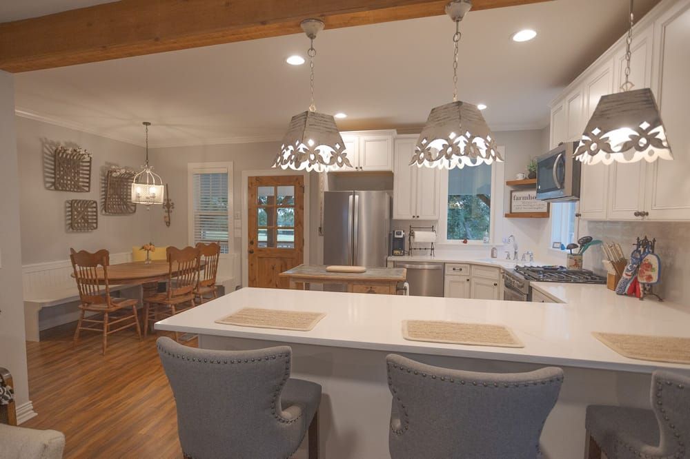 Kitchen view of Ren Farmhouse! 17 acres | Game Barn! | 10 mi to Wed Venues!