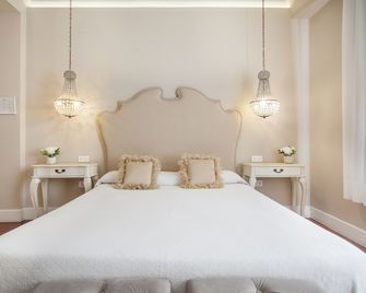 Hi Valencia Boutique - Manises - Bedroom