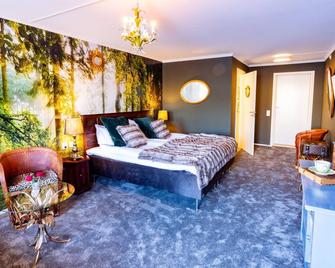 Hotel Slottsgården - Vadstena - Schlafzimmer