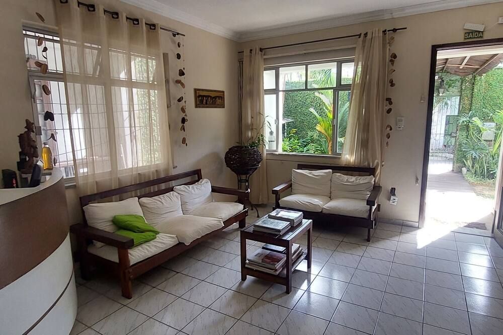 Ecopousada Miriti - בלם - סלון