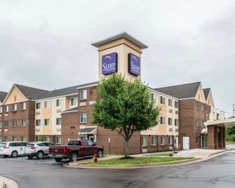 سليب إن آند سويتس بيتسبرج أيربورت - بيتسبرغ - مبنى