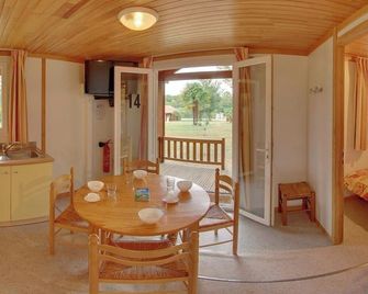 Domaine du Roi Kysmar - Villandraut - Comedor