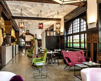 Hotel Graf Zeppelin - Konstanz - לובי