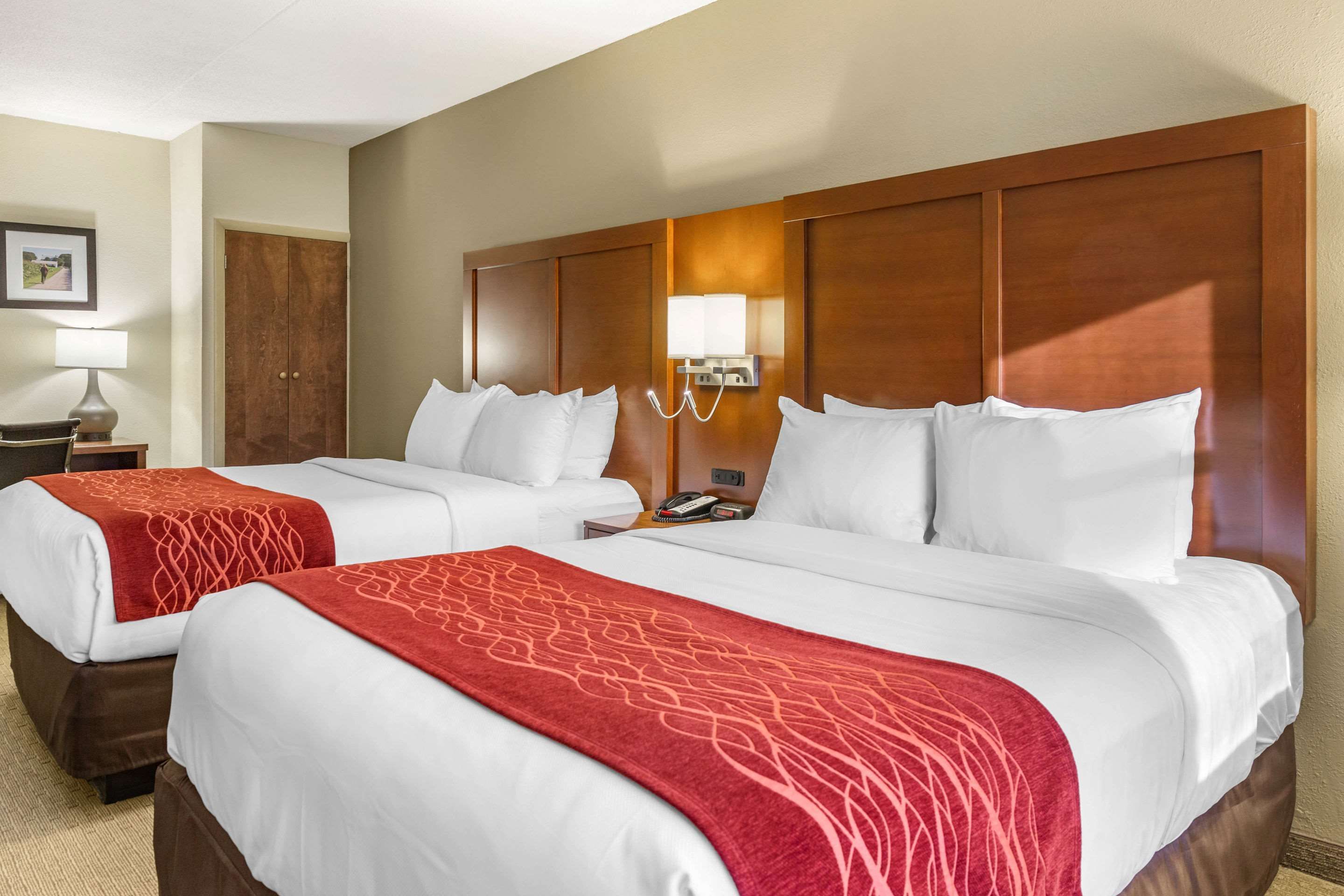 Bedroom view of Comfort Inn Lancaster at Rockvale