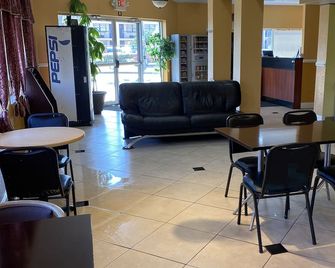 Jax Inn - Jacksonville