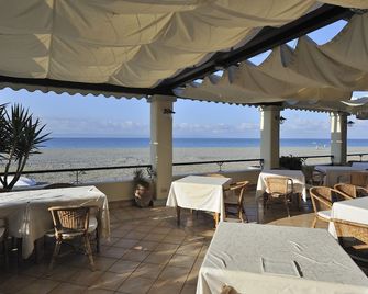 Hotel Ristorante La Lampara - Gizzeria - Ristorante