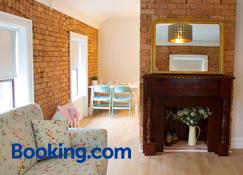 The Village Rooms - Dundalk - Living room
