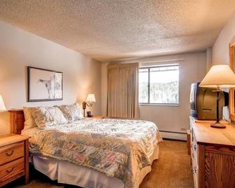 Penthouses by Pinnacle Lodging at Beaver Run - Breckenridge - Спальня
