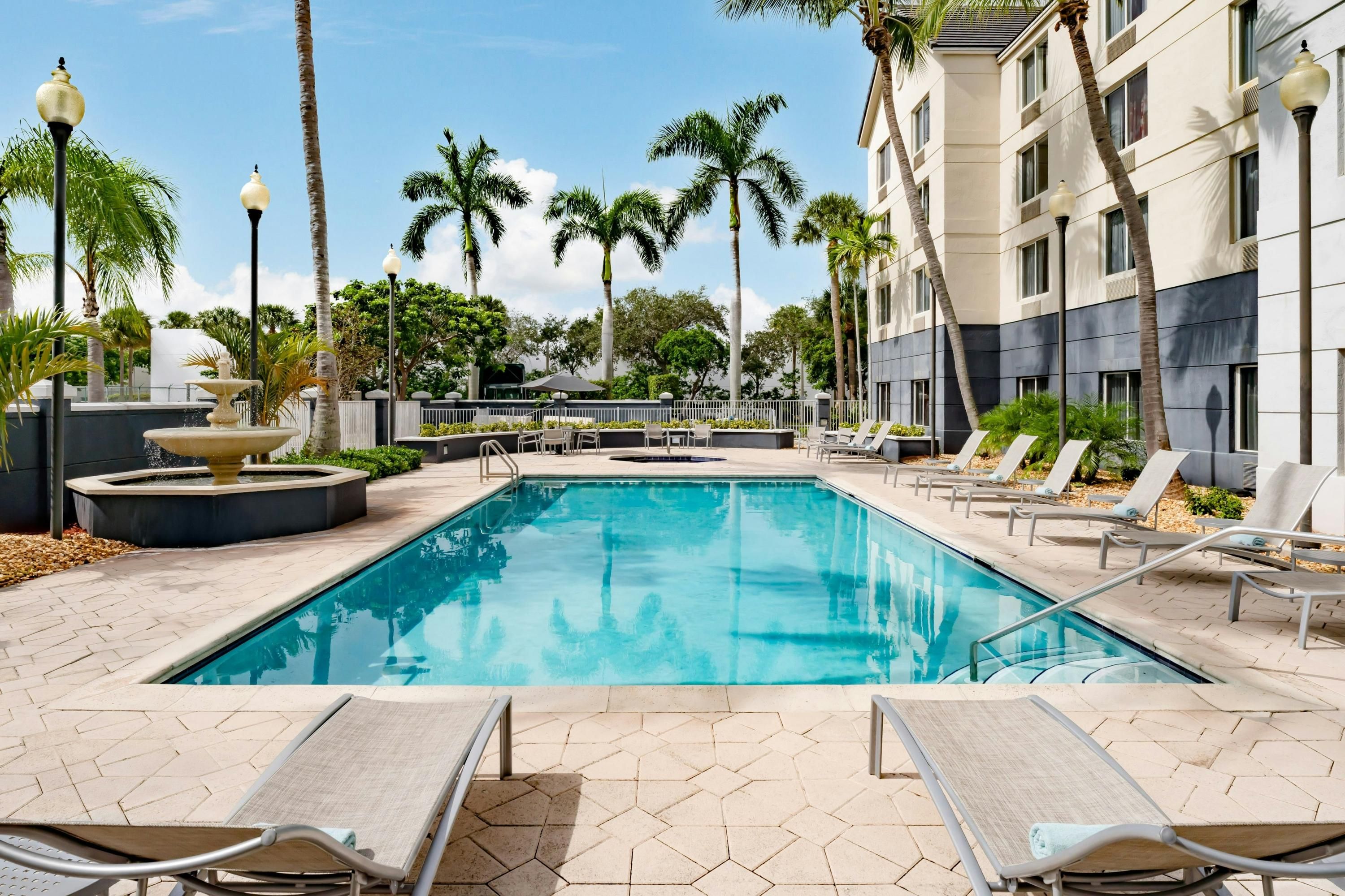 Fairfield Inn & Suites by Marriott Boca Raton - Boca Raton - Pool