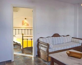 Maryianni Apartments - Avlémonas