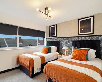 Elegant Yorkshire Abode - Great Location - Sleeps 19 - Castleford - Habitación