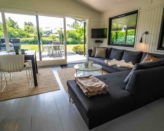 Cottage 150 m from Beach - Stege - Stue