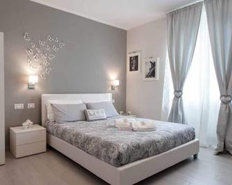 Affittacamere Villa Marcella - La Spezia - Camera da letto