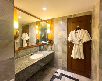 Rembrandt Hotel Bangkok - Bangkok
