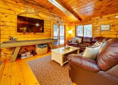Cabin Between Mt Snow and Stratton Mountain - Wardsboro - Sala de estar
