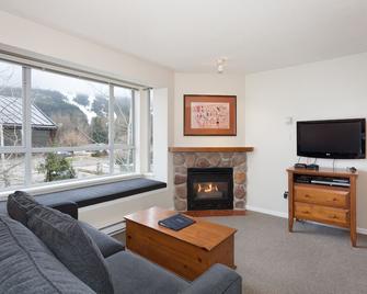 Eagle Studio-Village Location-Mountain Views - Whistler - Sala de estar