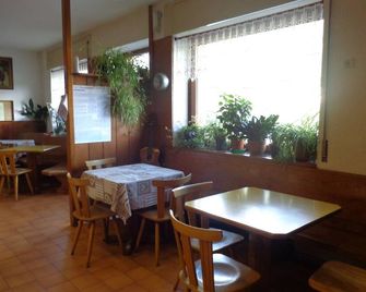 B&b Astor - Alleghe - Restaurace