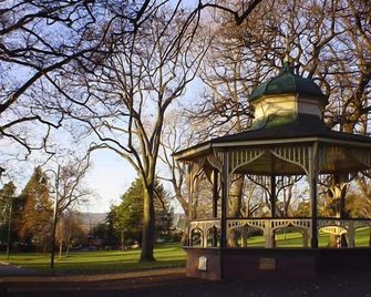 Ellie's Place on City Park - Launceston - Outdoors view