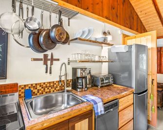 Your Perfect Base for Year-Round Outdoor Fun - Packwood - Кухня