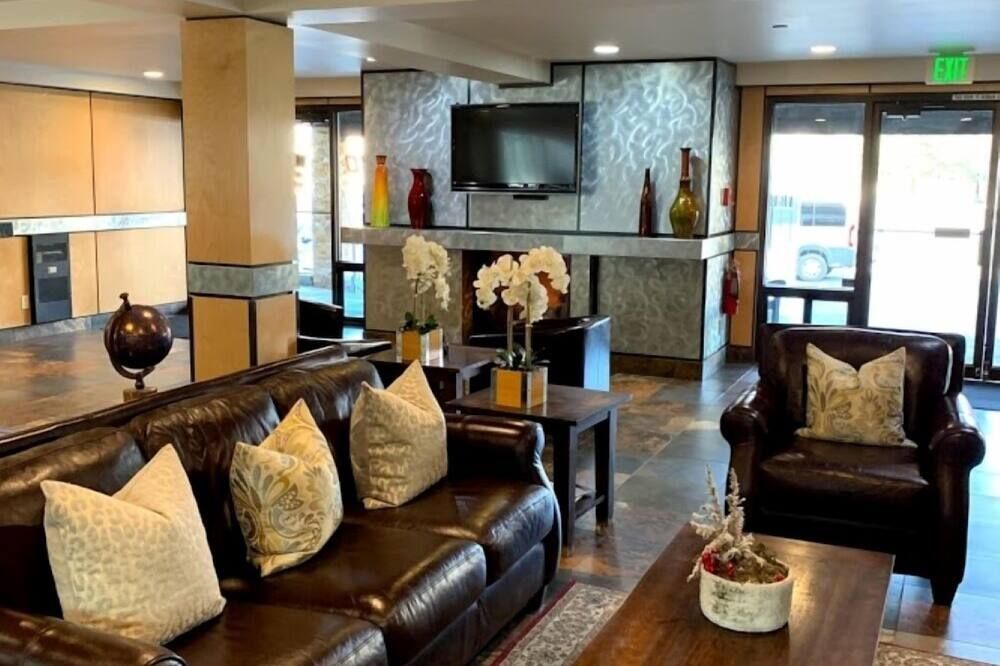 GetAways at Park Regency Resort - פארק סיטי - סלון