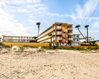 Quality Inn Oceanfront - Ormond Beach - Rakennus