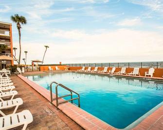 Quality Inn Oceanfront - Ormond Beach - Bể bơi