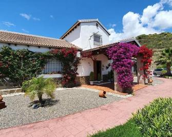 Bed & Breakfast | Guest House Casa Don Carlos - Alhaurín el Grande - Edificio