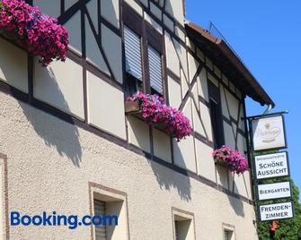 Gasthaus Schöne Aussicht - Usingen - Gebäude