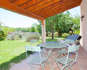Tarn Gite: Quiet well equipped accommodation in beautiful countryside. - Ambres - Patio