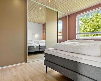 Amazing Home In Aars With Wifi - Års - Camera da letto