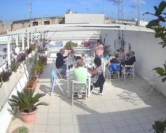 Trani La Grazia B&b - Trani - Balkon
