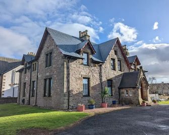 Cambeth Lodge Guesthouse - Inverness - Building