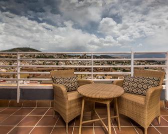 Leonardo Hotel Granada - Granada - Balkon