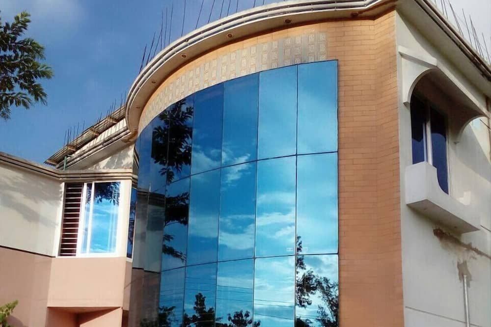 Tony's Place - Srimangal - Edificio