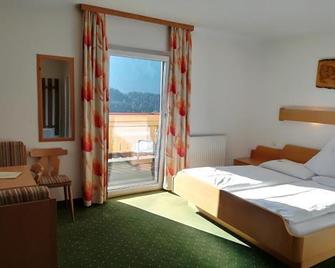 Hotel Pension Sonnenuhr - Tauplitz - Спальня