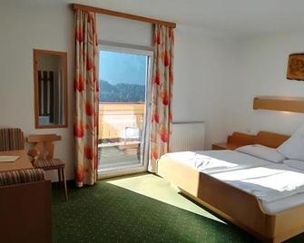 Hotel Pension Sonnenuhr - Tauplitz - Bedroom