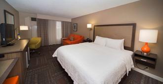 Hampton Inn & Suites Valdosta/Conference Center - Valdosta - Schlafzimmer