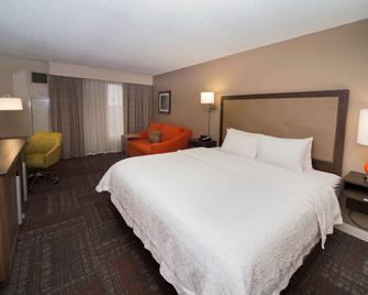 Hampton Inn & Suites Valdosta/Conference Center - Valdosta - Schlafzimmer