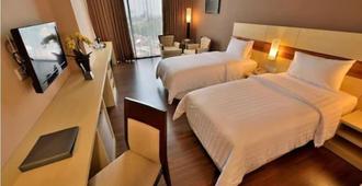 Hotel California Bandung - Băng-đung - Phòng ngủ