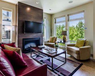Downtown Walla Walla. Walk to Wine, Restaurants and More! - Walla Walla - Living room