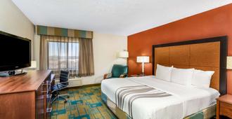 La Quinta Inn & Suites by Wyndham Meridian - Meridian - Schlafzimmer