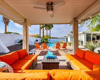 Perfect For Families! Pool/Hot Tub/Patio - Palm Springs - Patio